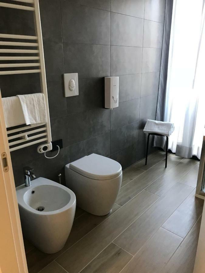 Roma Rooms أنكونا المظهر الخارجي الصورة
